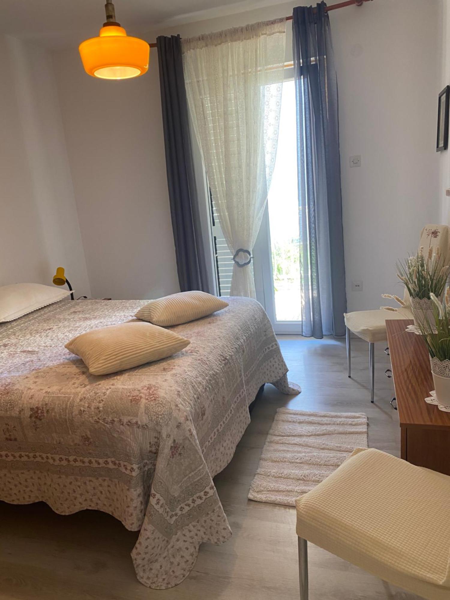 Apartmani Kate Stari Grad  Exterior foto